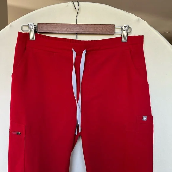 FIGS Yola Skinny Scrub Pants in Red, size S Tall - Picture 3 of 6